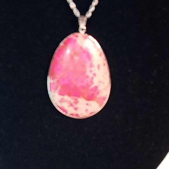 Turquoise Pink Beautiful. - Picture 3 of 4